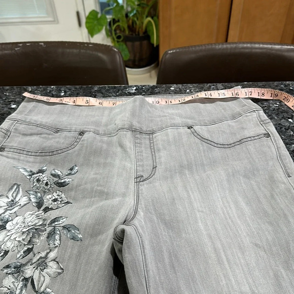Style & Co Boyfriend Jeans Womens Stretch Floral - Picture 9 of 13